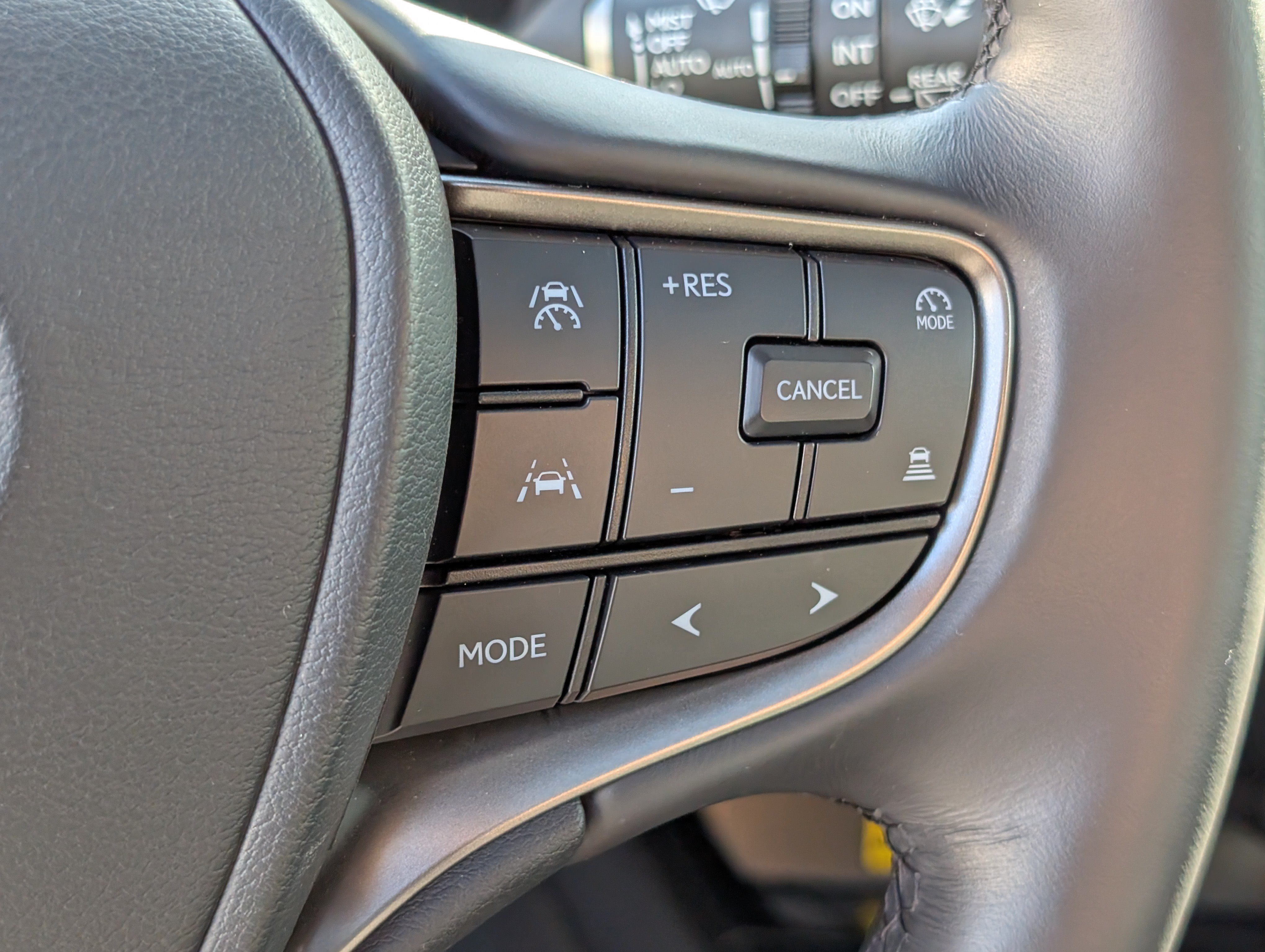 Certified 2025 Lexus UX 300h AWD w/ Accessory Package (Z1) image 24