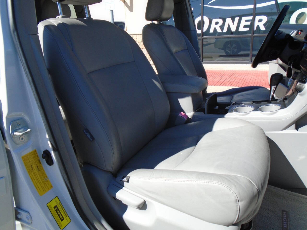 Used 2008 Toyota Highlander Sport image 14