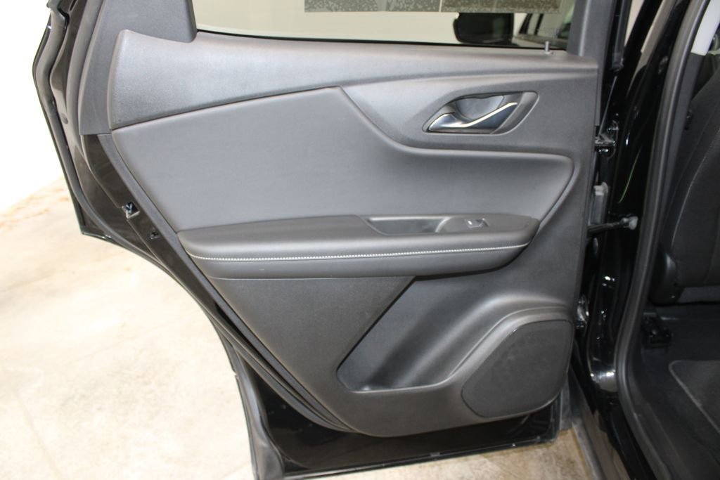Used 2025 Chevrolet Blazer LT image 19