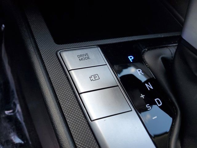 Certified 2022 Hyundai Elantra SEL w/ Winter Weather Package image 28