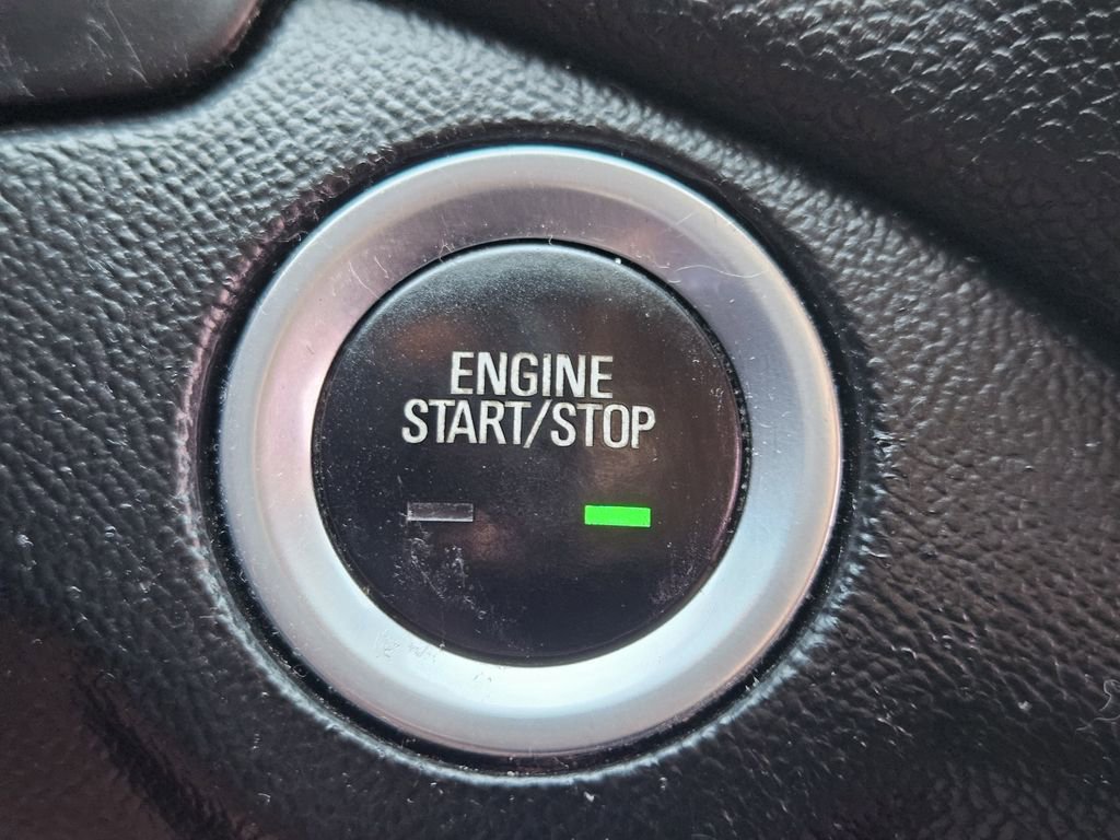 Used 2019 Chevrolet Equinox LT FWD image 25