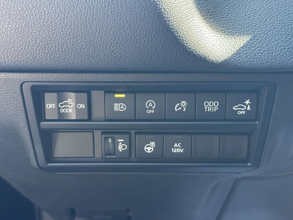 Used 2022 Toyota Tundra Limited w/ Power Package AWD/4WD image 34