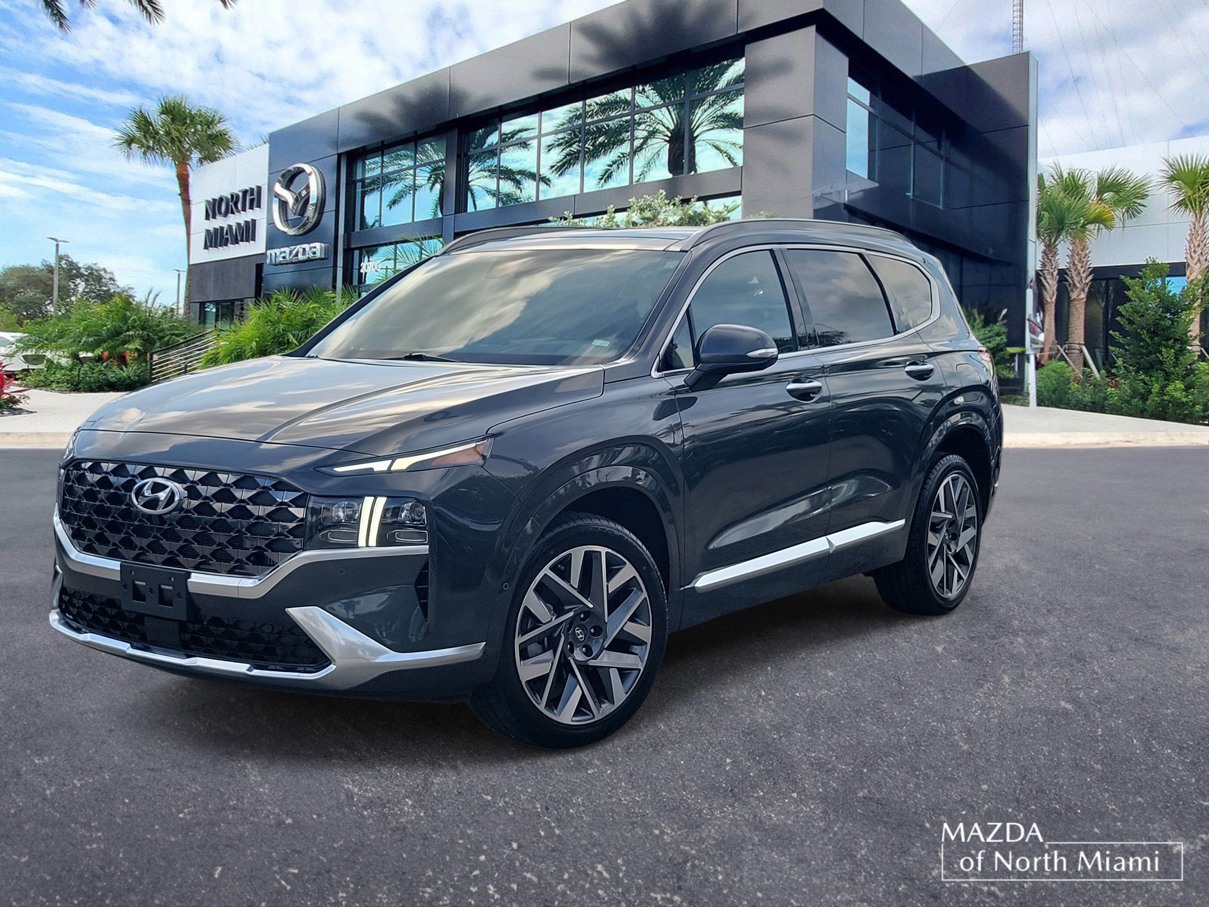 Used 2023 Hyundai Santa Fe Calligraphy image 1