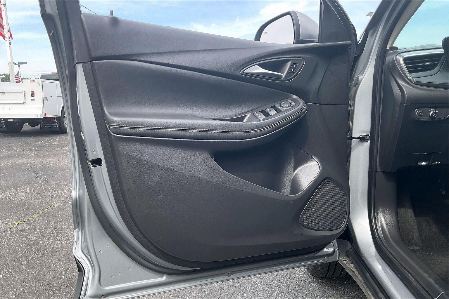 Used 2025 Buick Encore GX Preferred FWD image 24