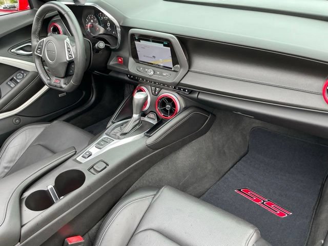 Used 2016 Chevrolet Camaro SS RWD image 25