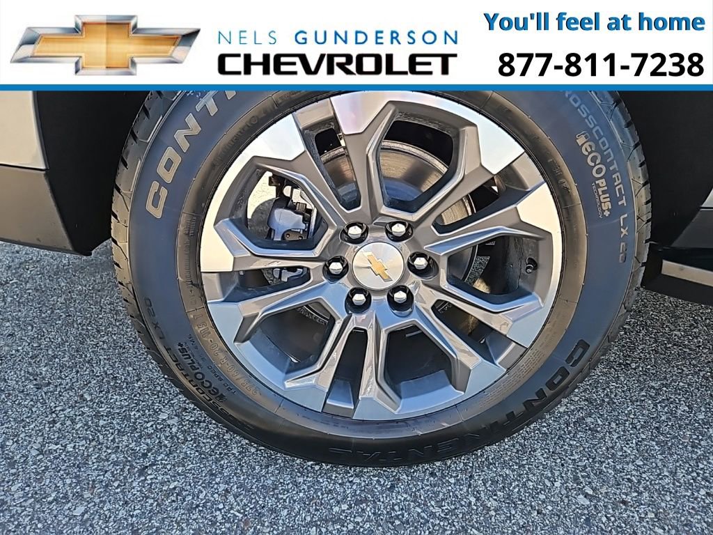 New 2025 Chevrolet Suburban LT w/ Advanced Technology Package image 9