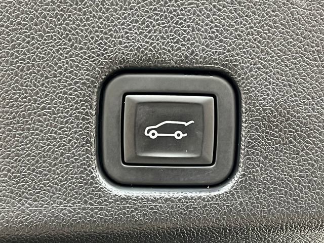 Used 2024 GMC Acadia AT4 w/ Luxury Package image 40