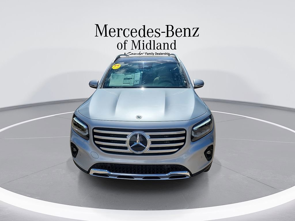 New 2025 Mercedes-Benz GLB 250 image 3