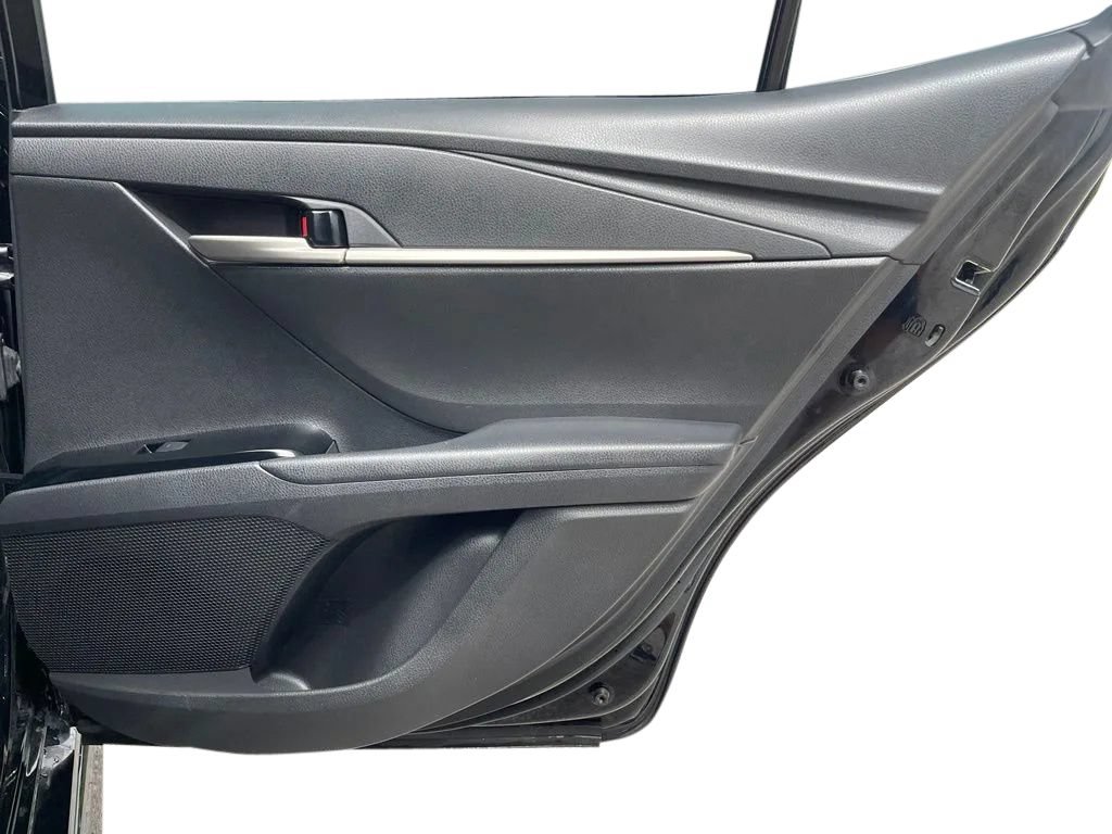 Used 2025 Toyota Camry SE FWD image 20
