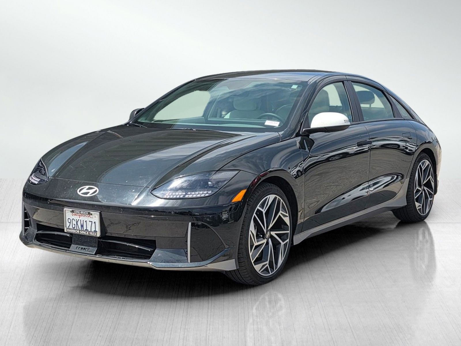 Used 2023 Hyundai Ioniq 6 SEL RWD image 3