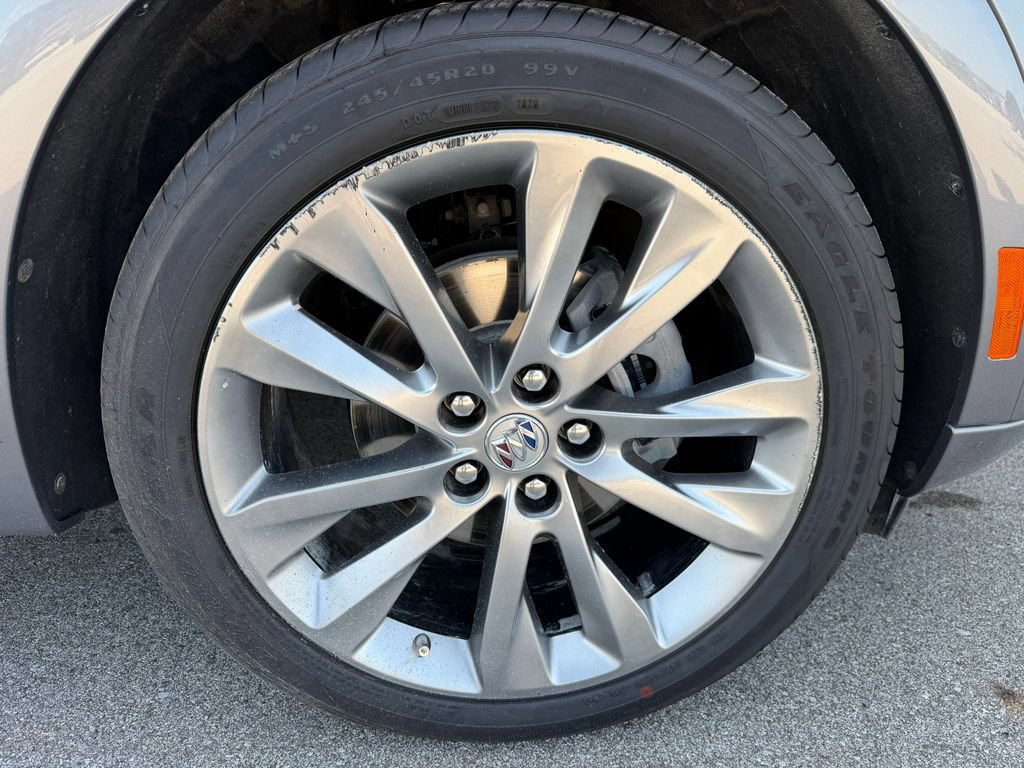 Used 2022 Buick Envision Avenir w/ Technology Package II AWD/4WD image 21