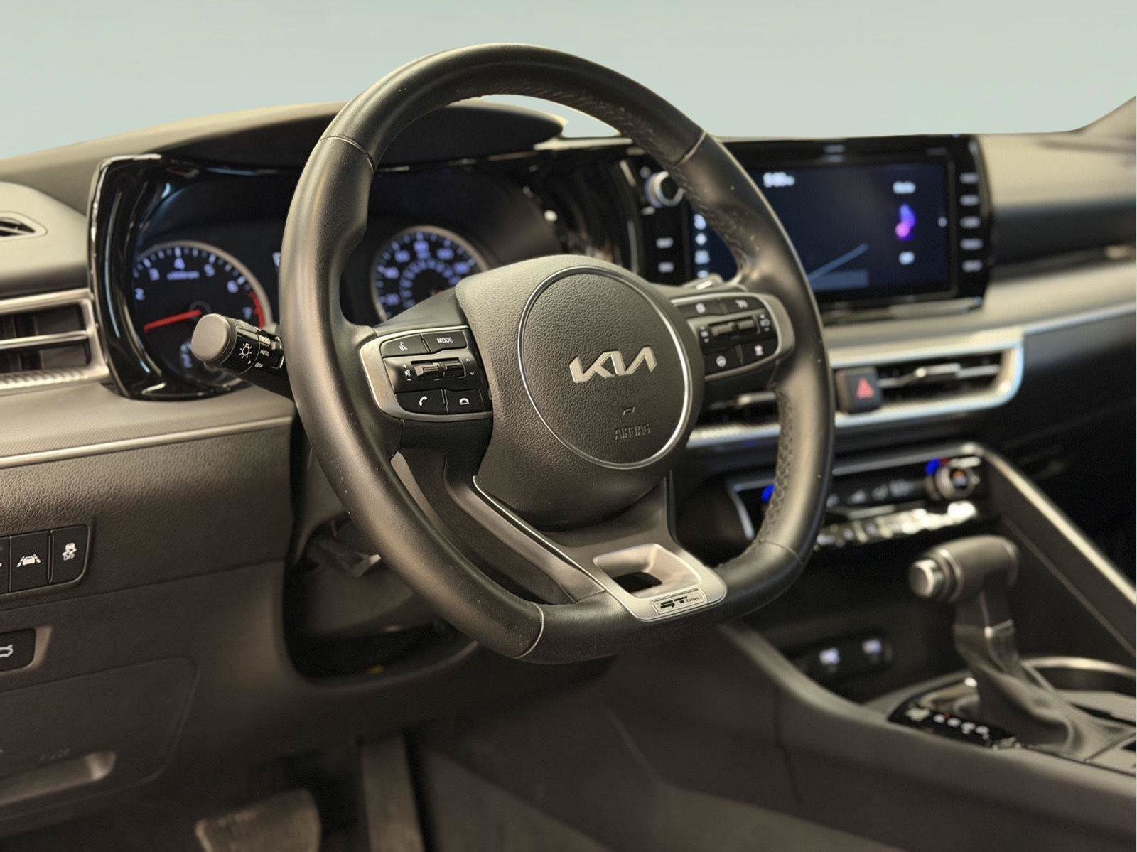 Used 2024 Kia K5 GT-Line w/ GT-Line Premium Package FWD image 21