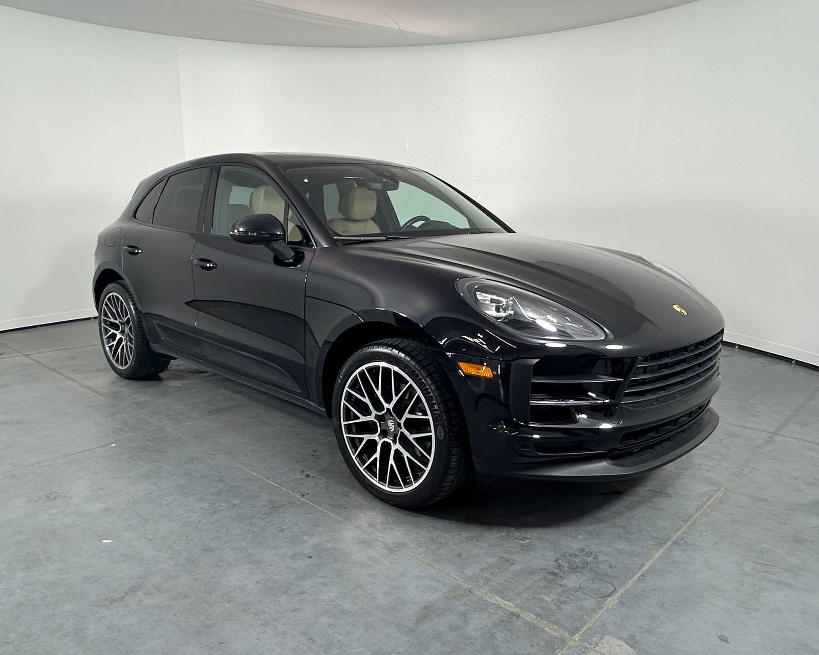 Used 2020 Porsche Macan image 9