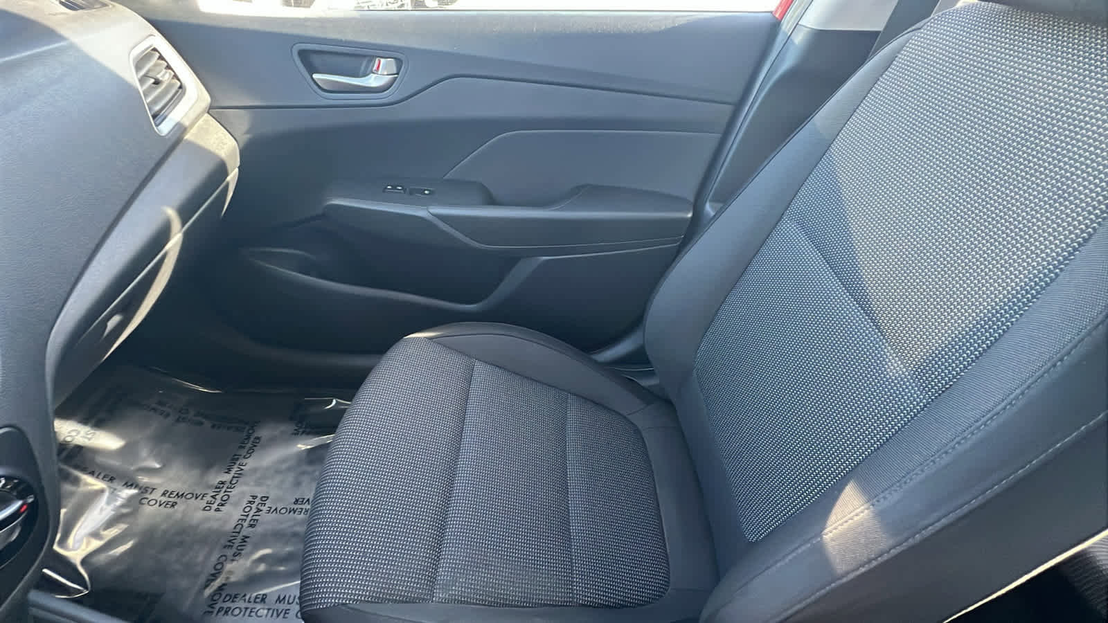 Used 2020 Hyundai Accent SE image 12