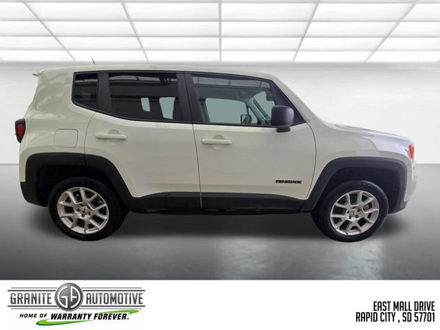 Used 2023 Jeep Renegade Latitude AWD/4WD image 7