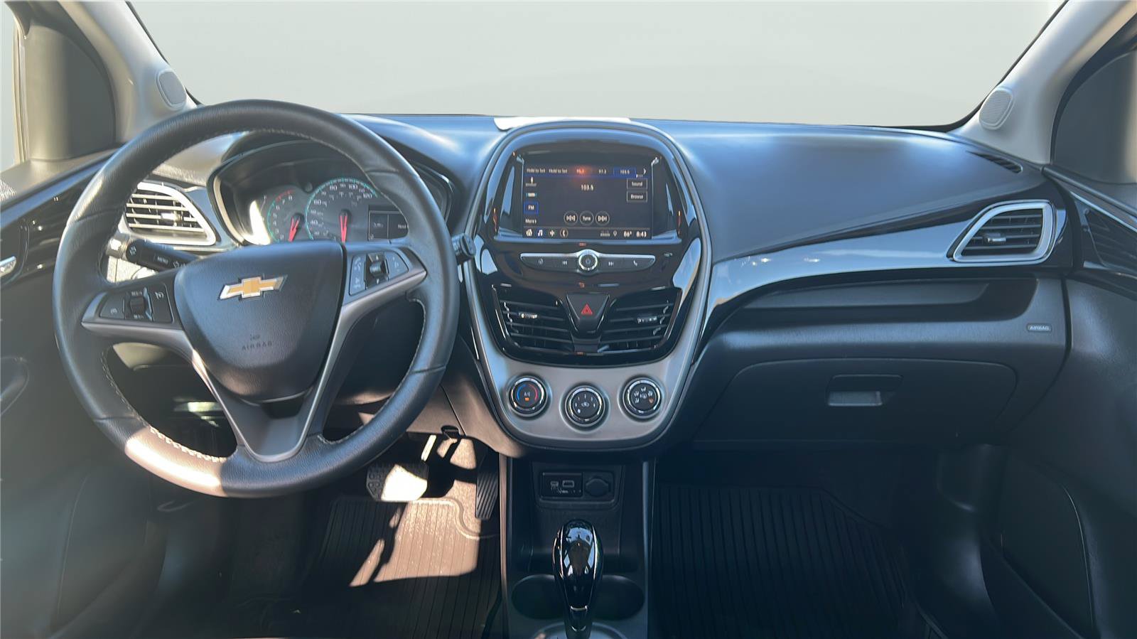 Used 2022 Chevrolet Spark LT FWD image 9