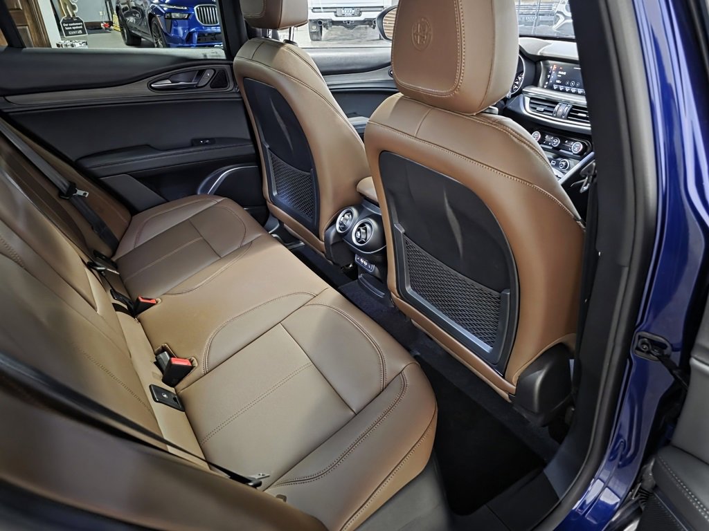 Used 2022 Alfa Romeo Stelvio Ti image 23
