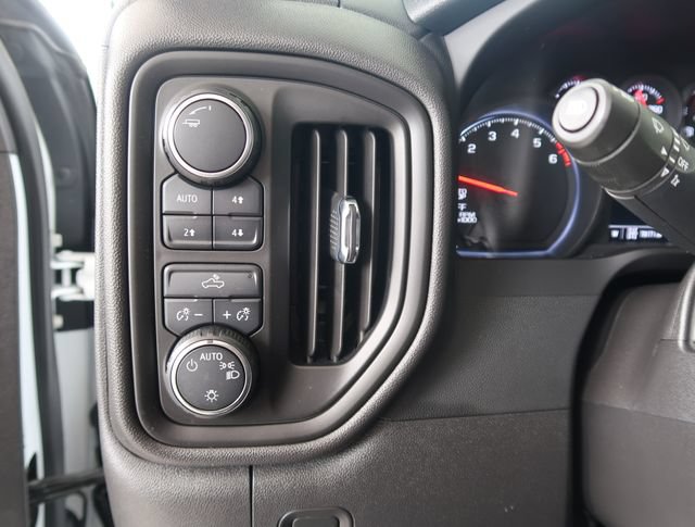 Used 2023 Chevrolet Silverado 1500 Custom Trail Boss AWD/4WD image 18