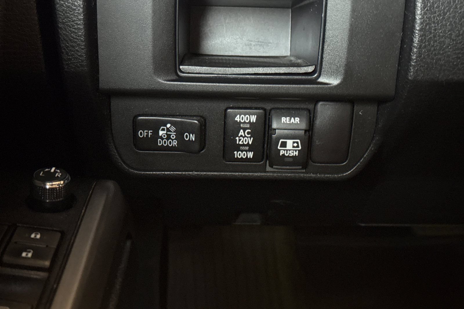 Used 2017 Toyota Tacoma Limited AWD/4WD image 37