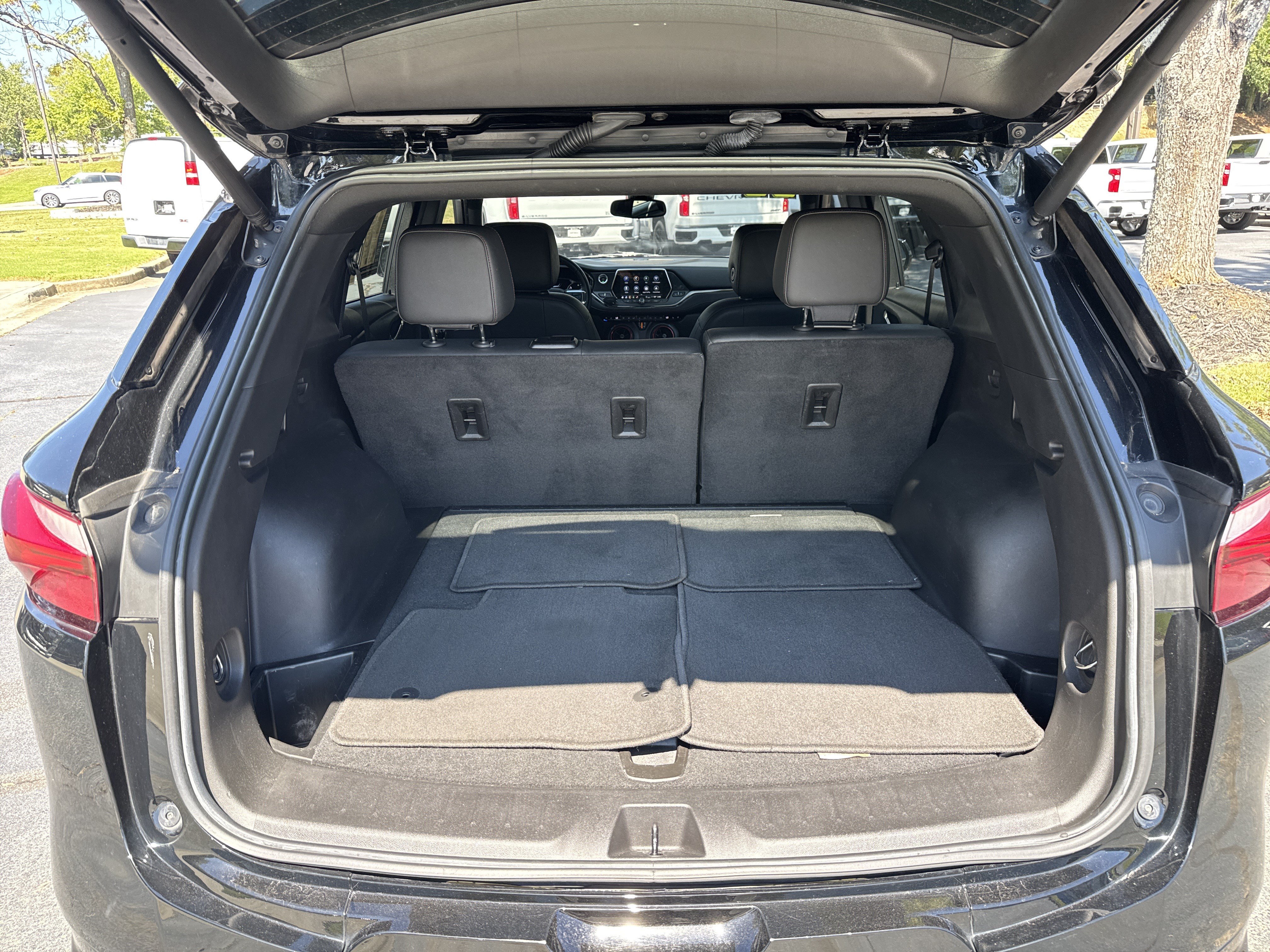 Used 2022 Chevrolet Blazer RS w/ Enhanced Convenience Package FWD image 17