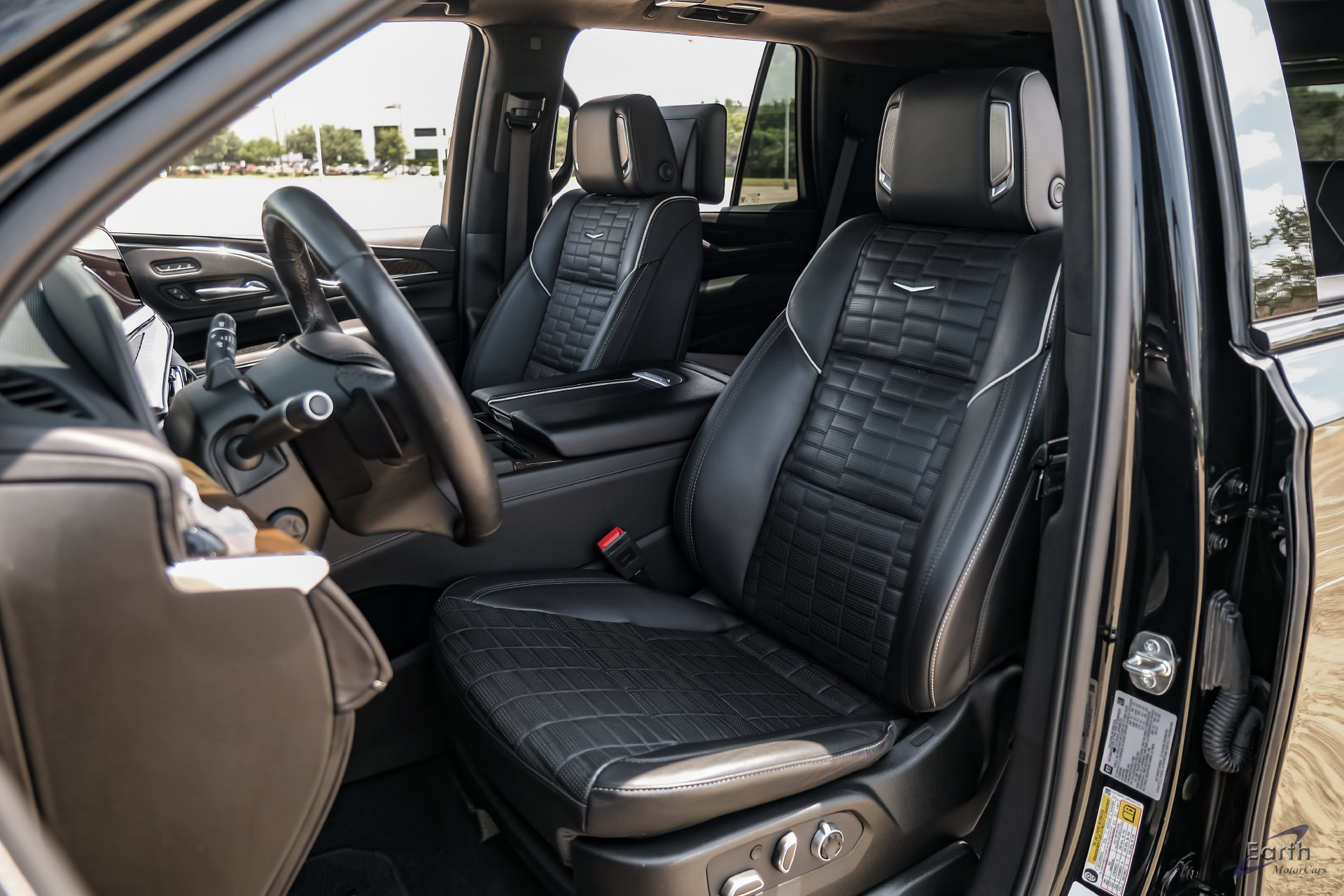 Used 2023 Cadillac Escalade Sport Platinum AWD/4WD image 36