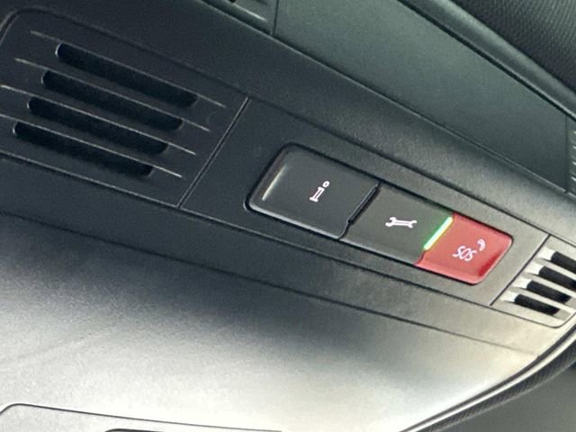 Certified 2023 Volkswagen Tiguan SE R-Line image 31