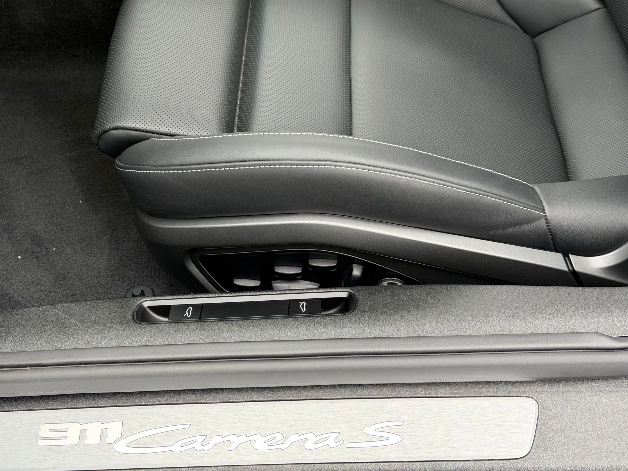 Certified 2025 Porsche 911 Carrera S image 22