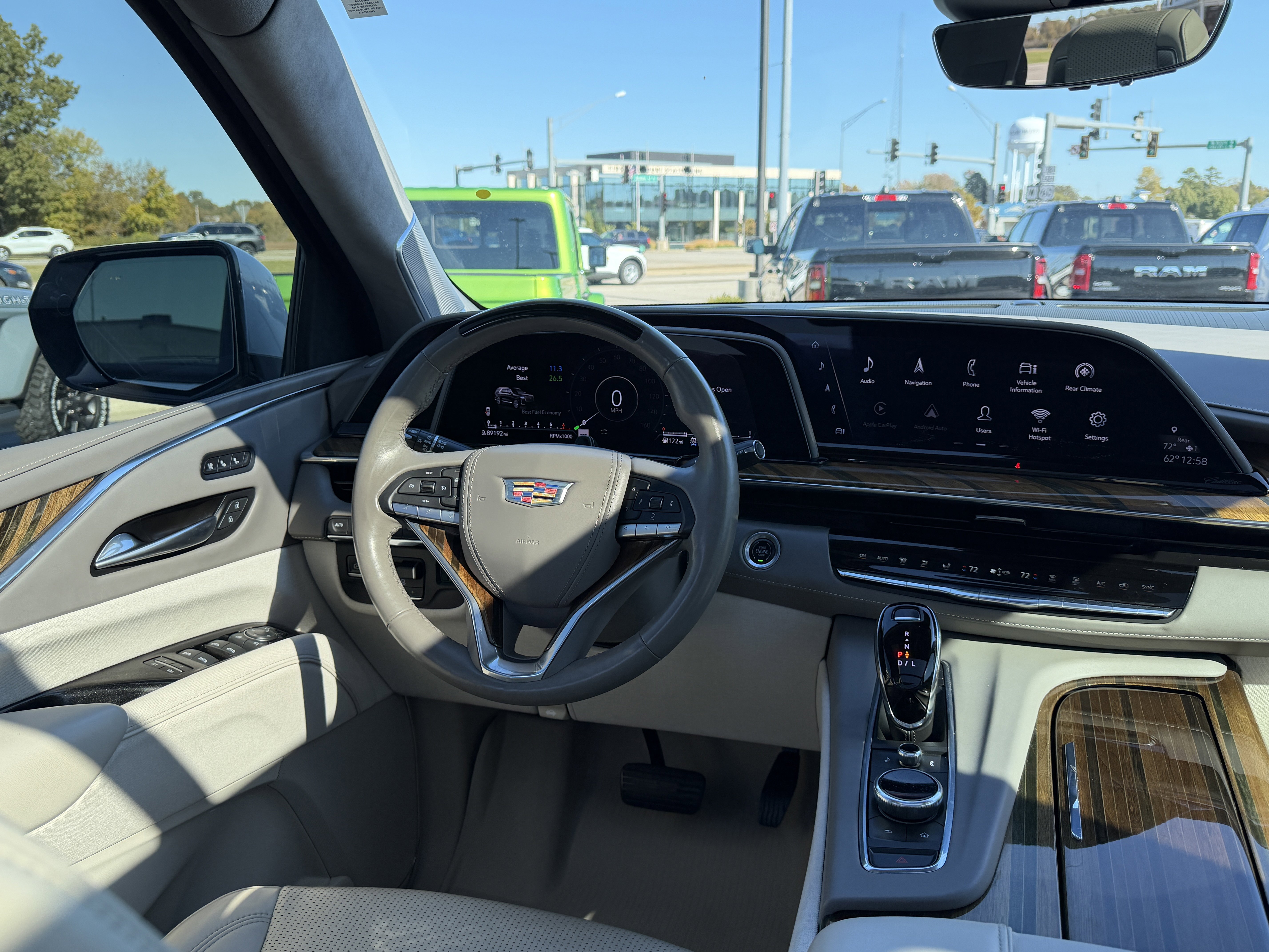 Used 2021 Cadillac Escalade ESV Sport Platinum image 13