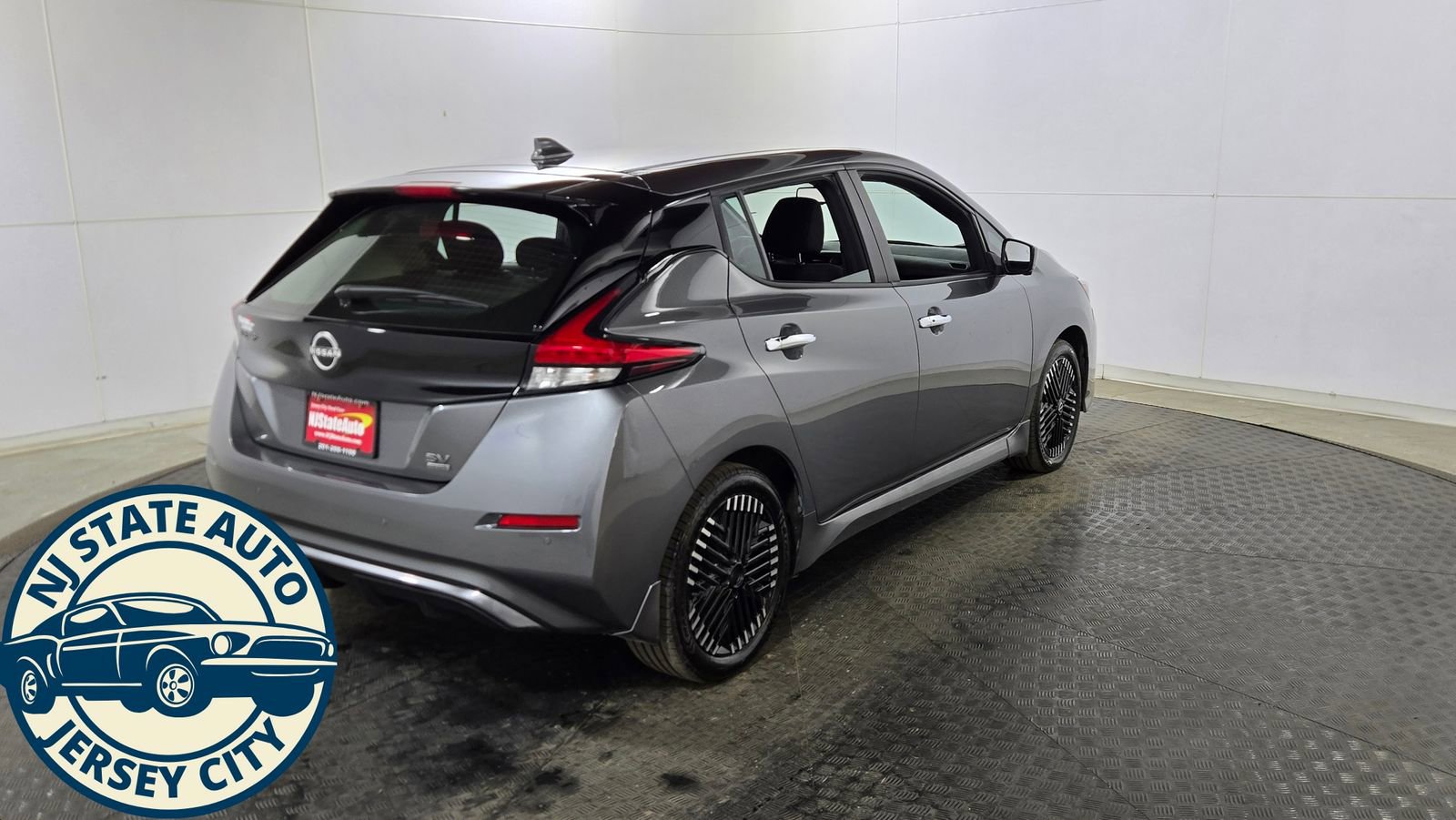 Used 2024 Nissan Leaf SV Plus FWD image 7