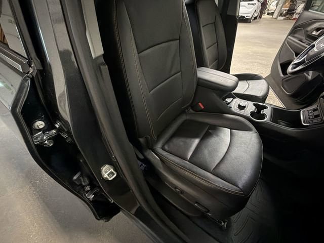 Used 2021 GMC Terrain SLT AWD/4WD image 28