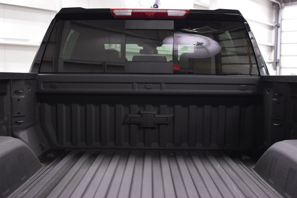 Used 2025 Chevrolet Silverado 1500 High Country w/ Midnight Edition AWD/4WD image 21