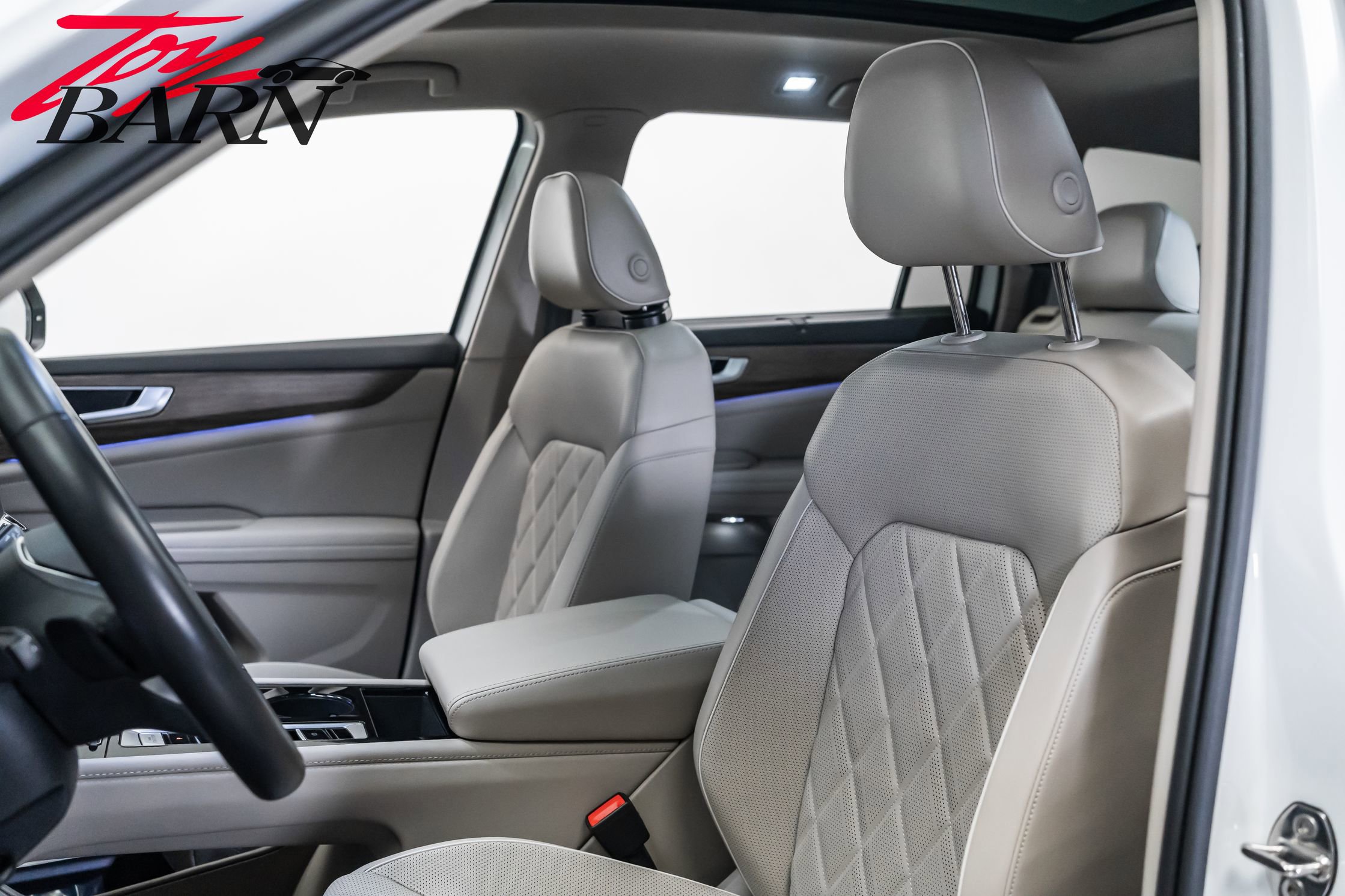 Used 2024 Volkswagen Atlas SEL Premium R-Line image 24