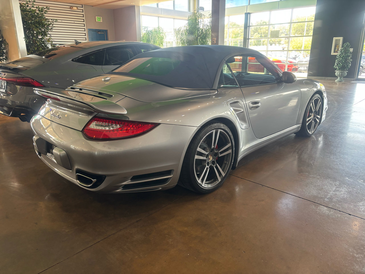 Used 2011 Porsche 911 Turbo image 45