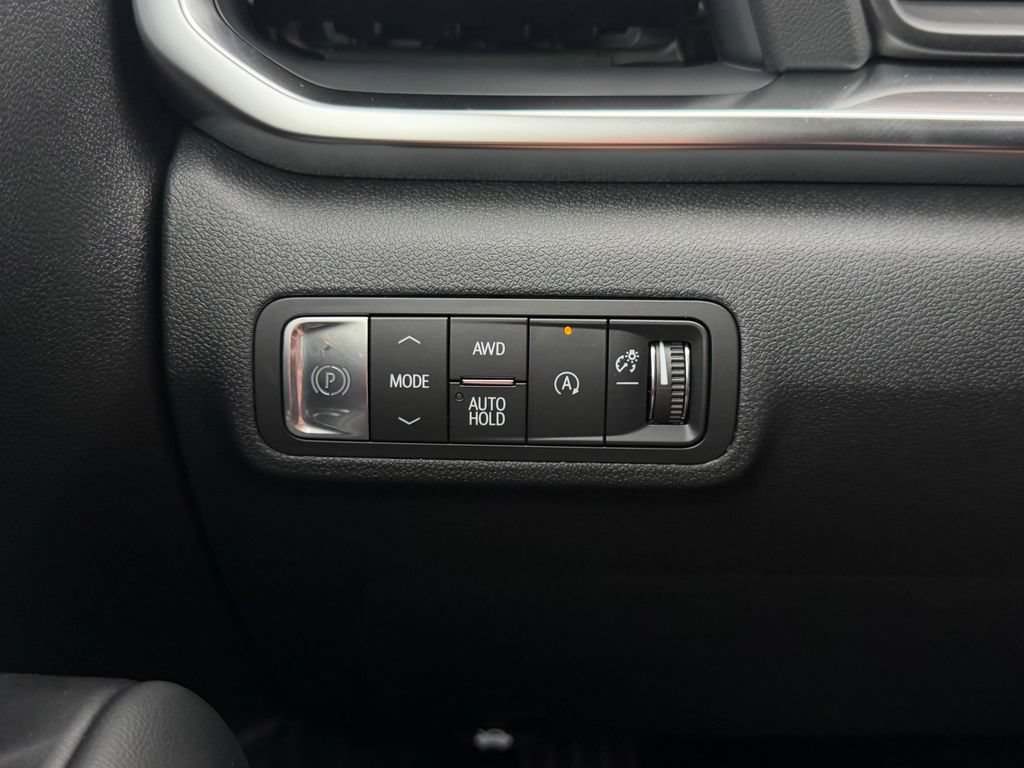 New 2026 GMC Terrain Denali w/ LPO, Floor Liner Package AWD/4WD image 24