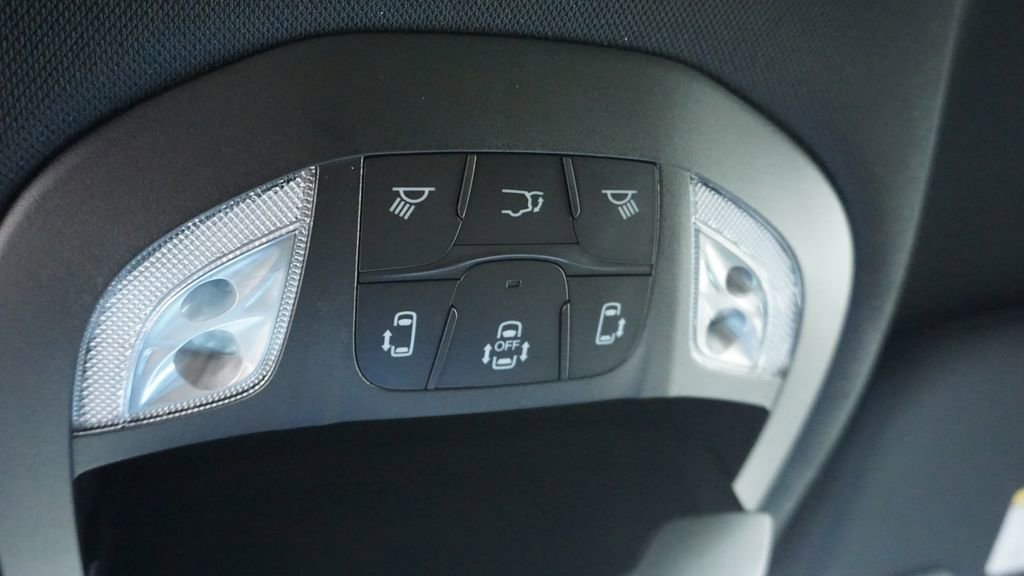 New 2026 Chrysler Voyager LX FWD image 50