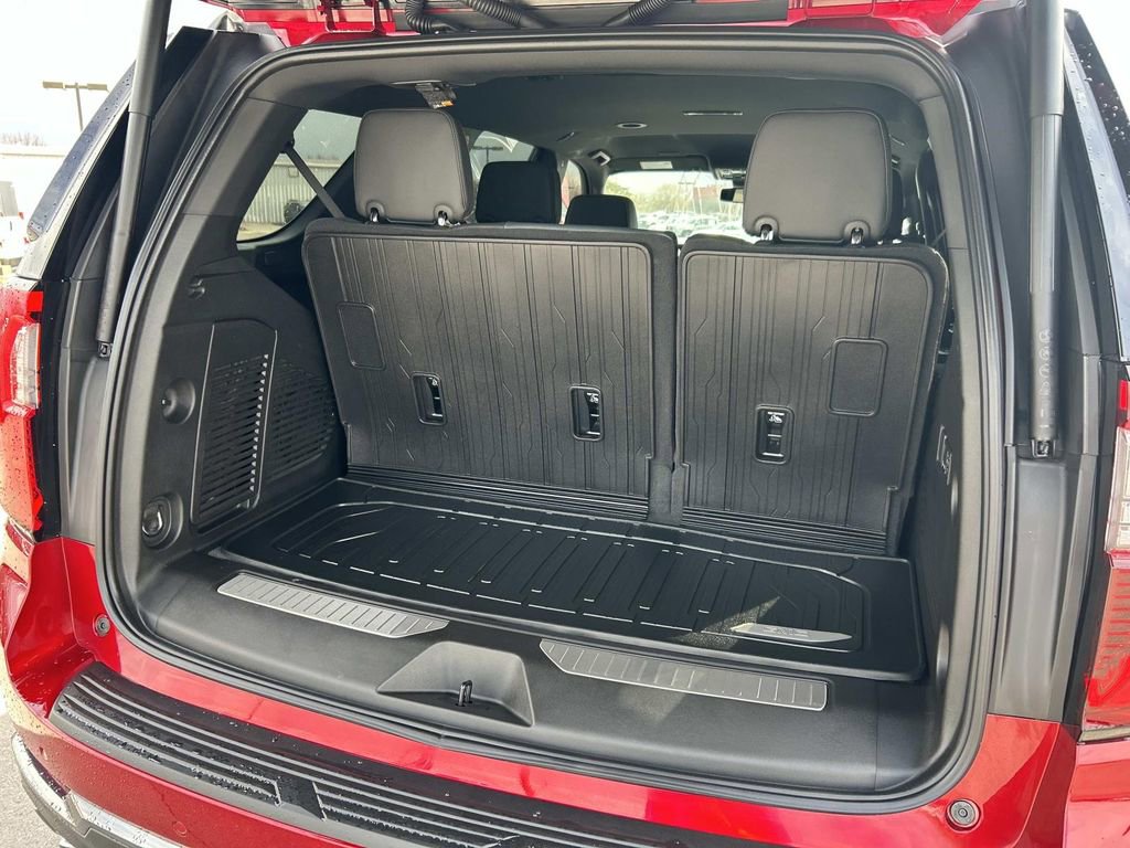 Used 2026 GMC Yukon AT4 w/ LPO, Floor Liner Package image 14