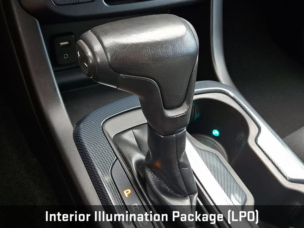 Used 2018 Chevrolet Colorado Z71 w/ LPO, Premium Interior Package AWD/4WD image 15