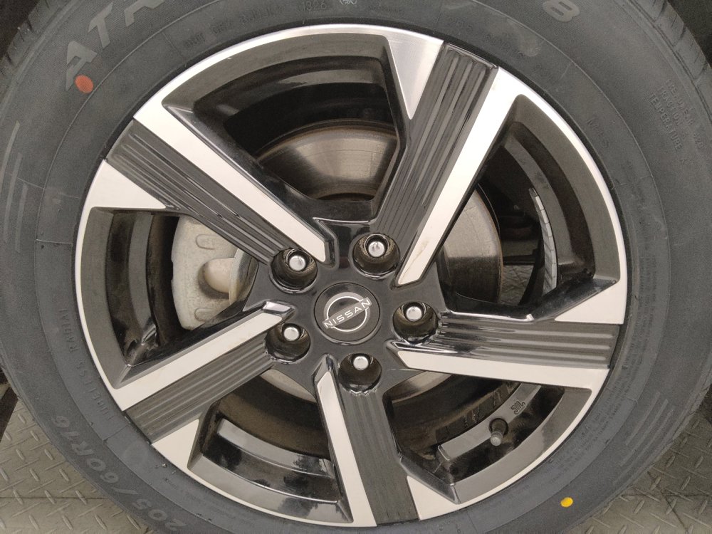 Used 2025 Nissan Sentra SV w/ All-Weather Package FWD image 31