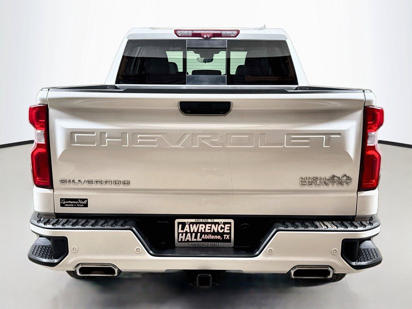 Certified 2023 Chevrolet Silverado 1500 High Country w/ Technology Package AWD/4WD image 5