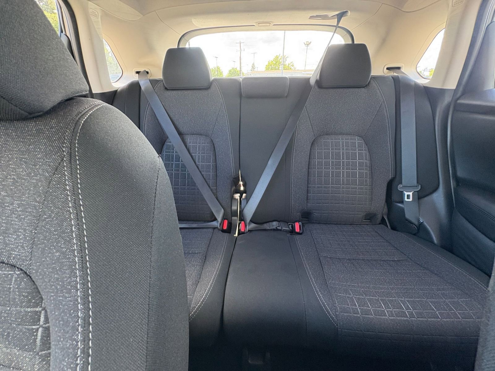 Used 2025 Honda HR-V LX image 36