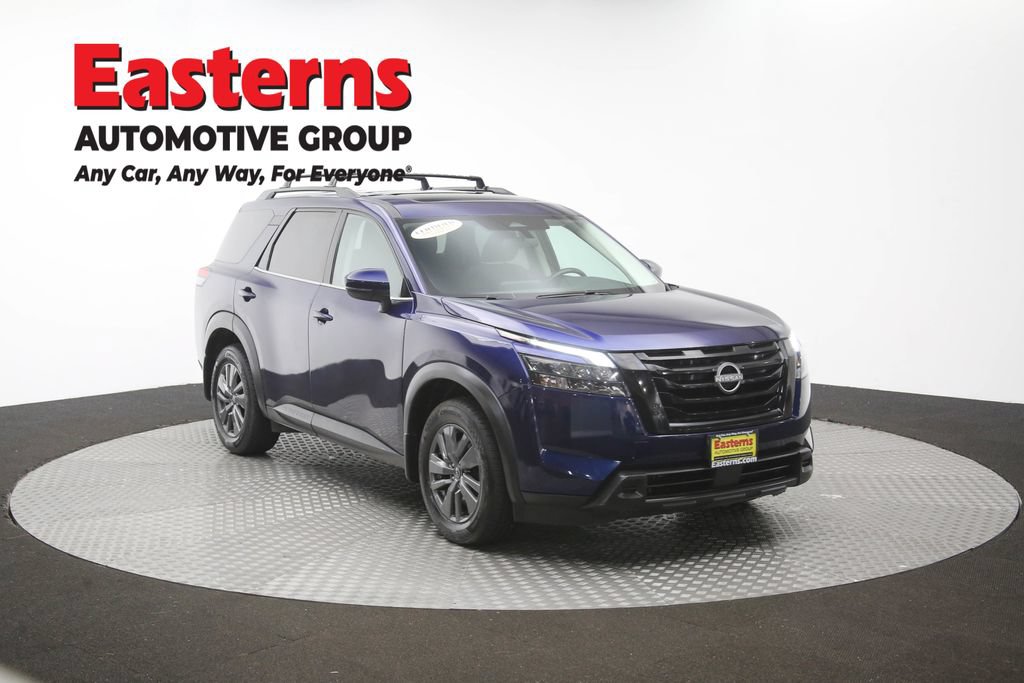 Used 2023 Nissan Pathfinder SV w/ SV Premium Package AWD/4WD image 51