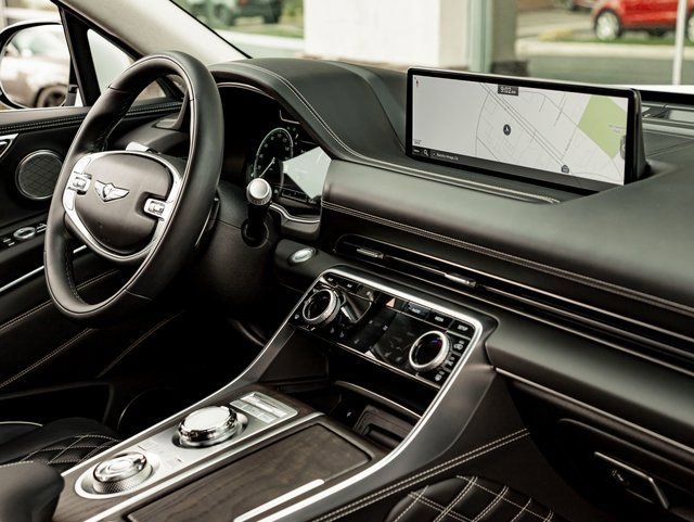 Used 2024 Genesis GV80 3.5T w/ Prestige Package image 29