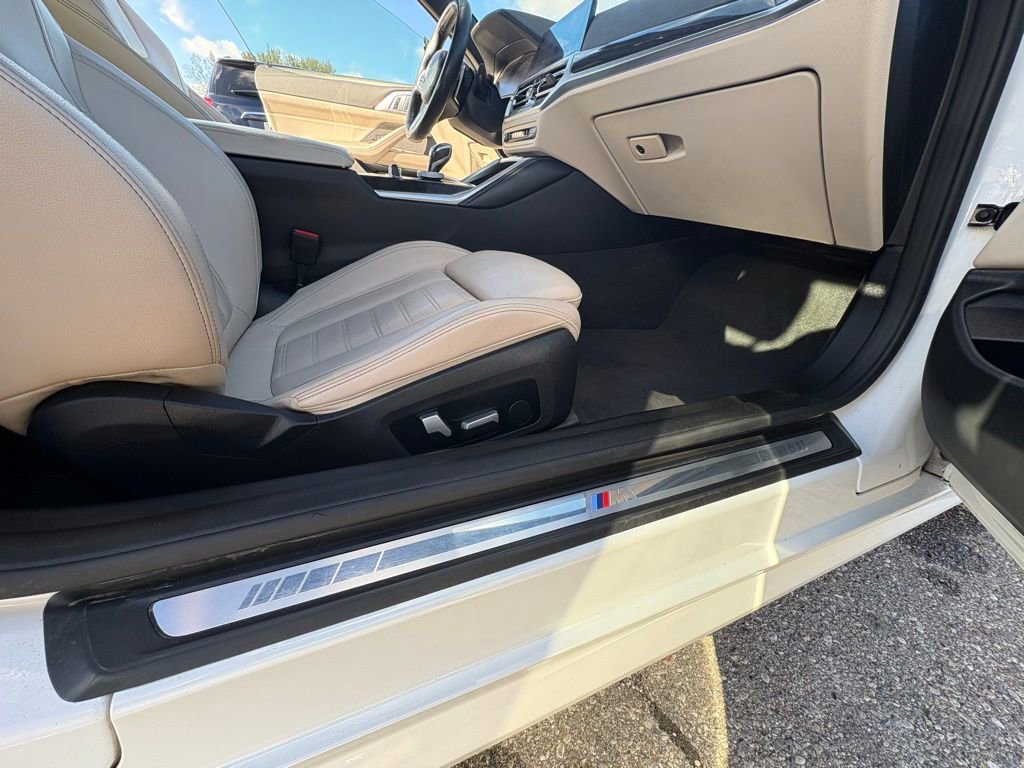 Used 2021 BMW M440i Convertible w/ Premium Package image 22