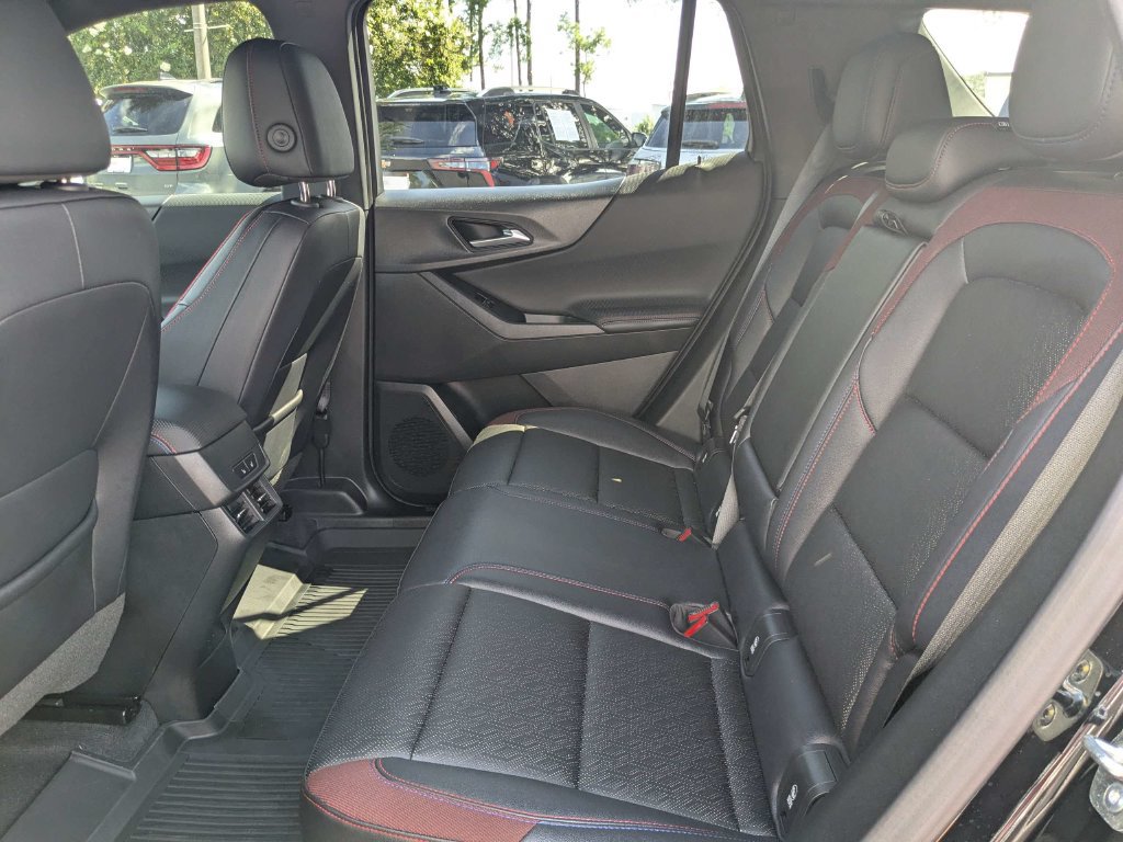 Used 2026 Chevrolet Equinox RS w/ Convenience Package III FWD image 13