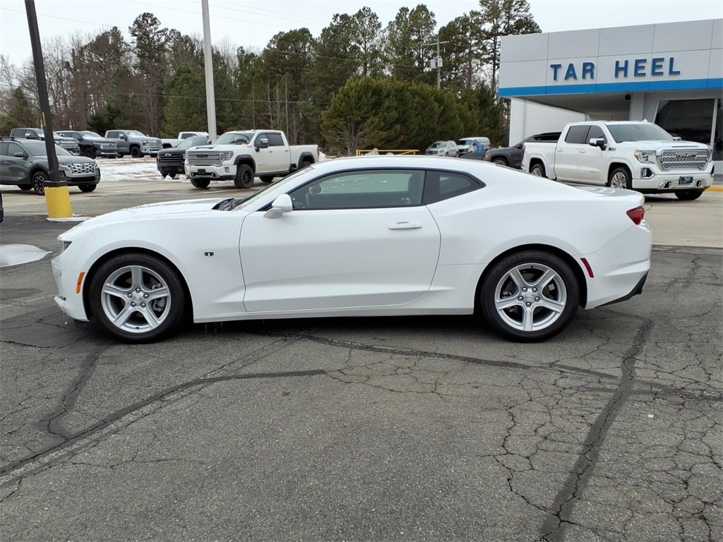 Used 2023 Chevrolet Camaro LT image 2