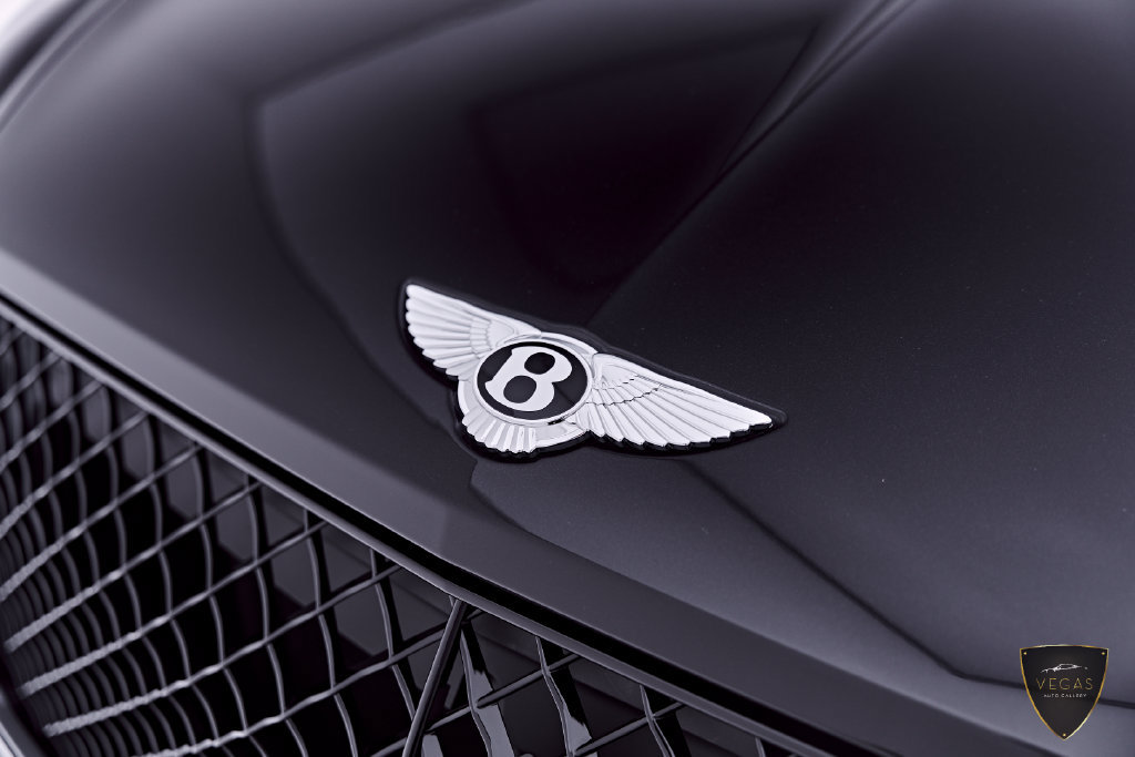 Used 2024 Bentley Bentayga AWD/4WD image 17