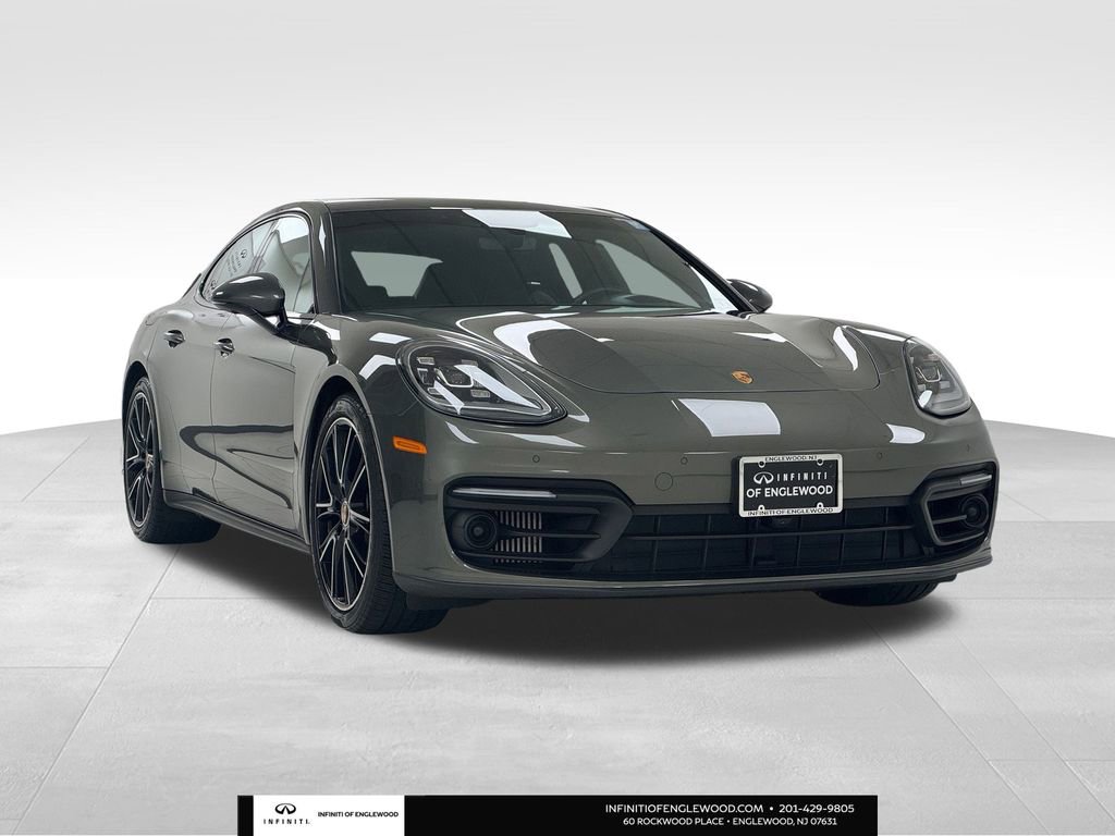 Used 2023 Porsche Panamera 4 Platinum Edition image 1