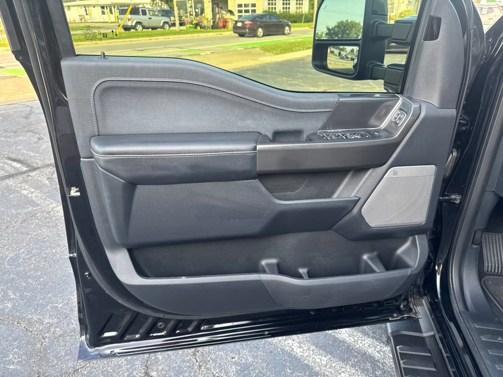 Used 2025 Ford F150 Lariat w/ Equipment Group 501A Mid AWD/4WD image 14