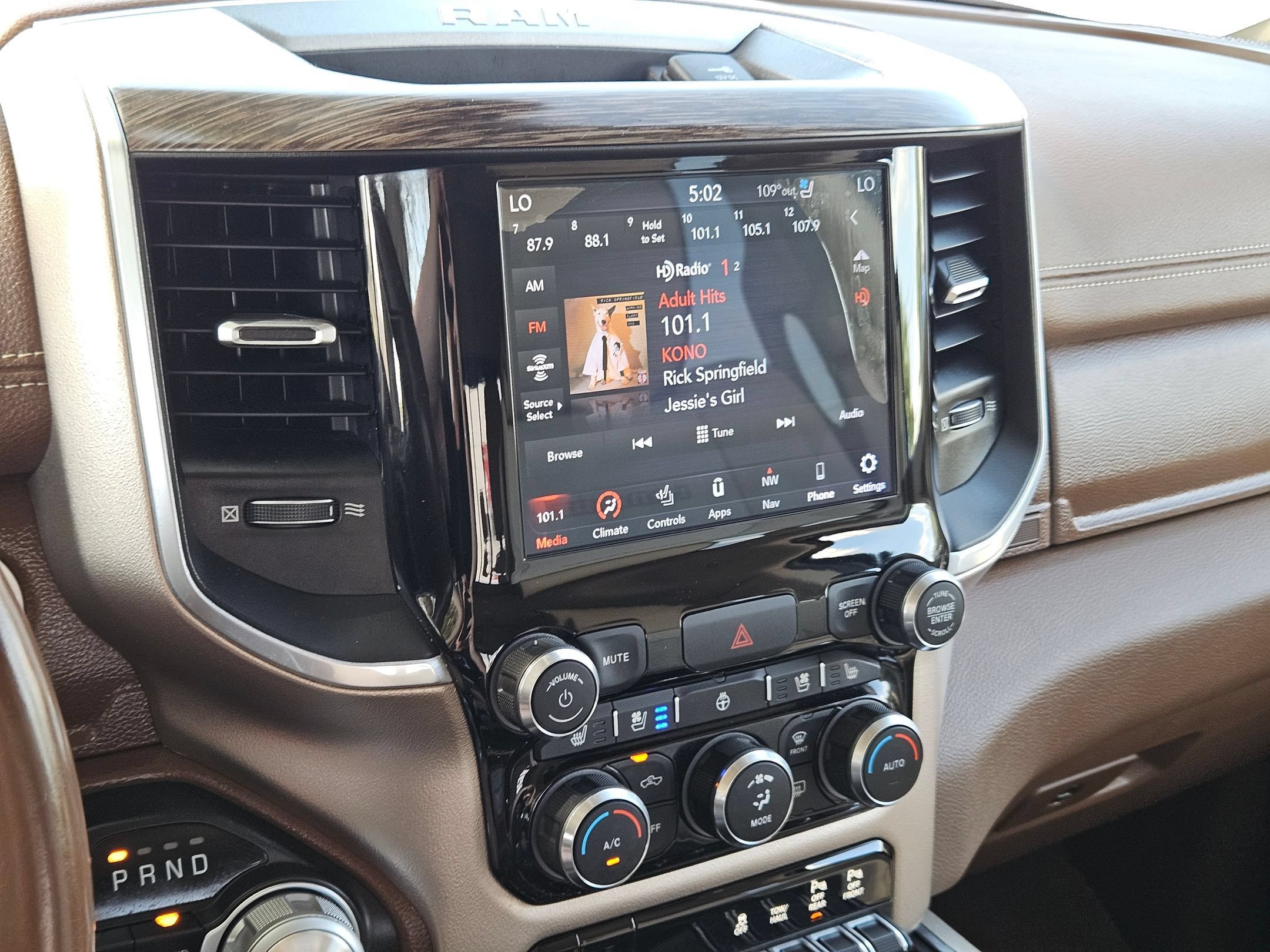 Used 2019 RAM 2500 Laramie AWD/4WD image 17