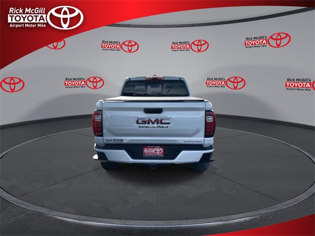 Used 2024 GMC Canyon Denali image 7